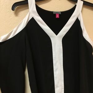 Vince Camuno Cold Shoulder shirt Black & Cream